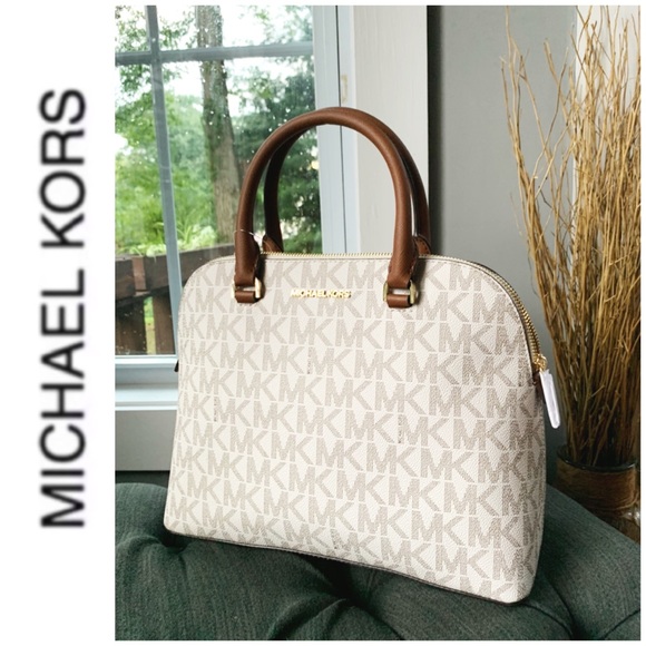 NWT authentic MK large monogram Cindy Dome vanilla - Picture 2 of 6